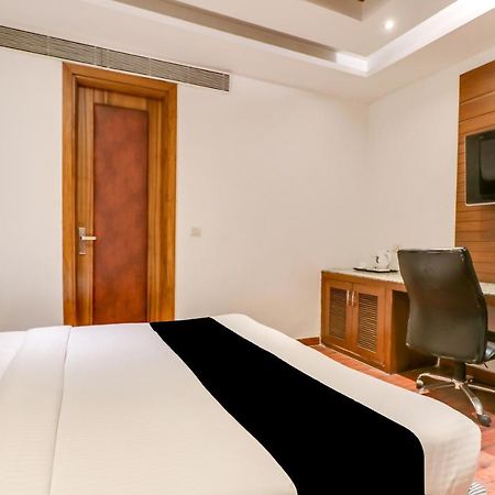 Townhouse 939 Hotel Gagan Inn Near Satyam Inox Patel Nagar New Delhi Ngoại thất bức ảnh