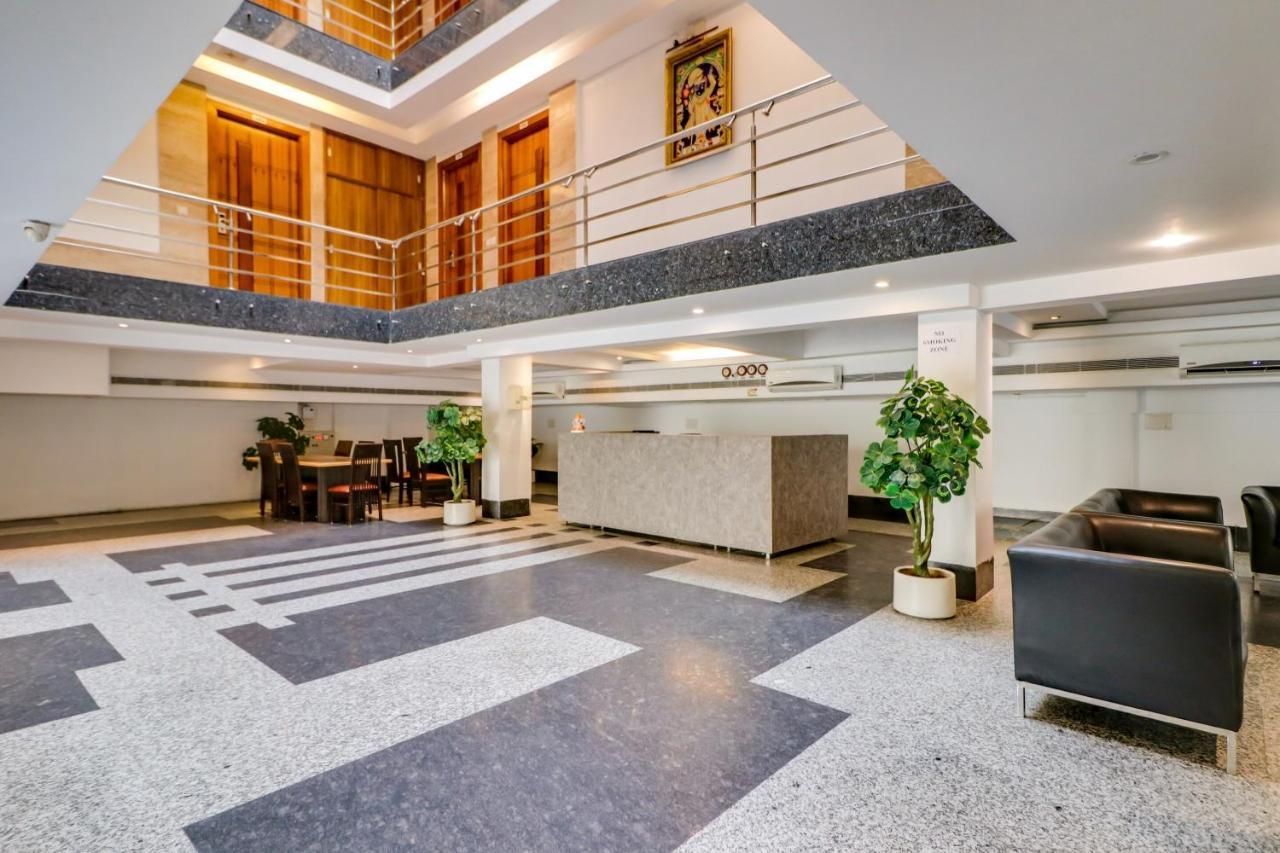Townhouse 939 Hotel Gagan Inn Near Satyam Inox Patel Nagar New Delhi Ngoại thất bức ảnh