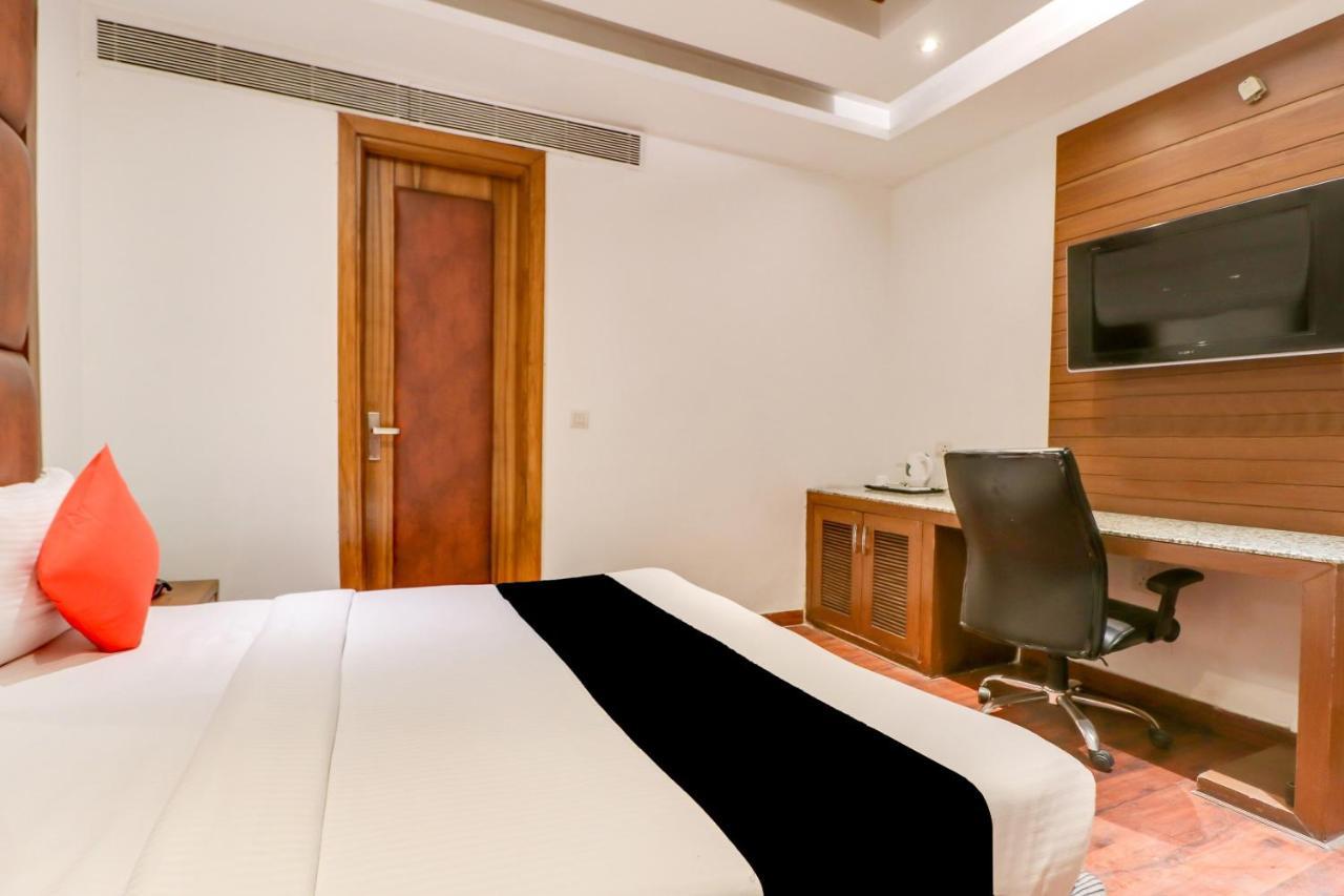 Townhouse 939 Hotel Gagan Inn Near Satyam Inox Patel Nagar New Delhi Ngoại thất bức ảnh